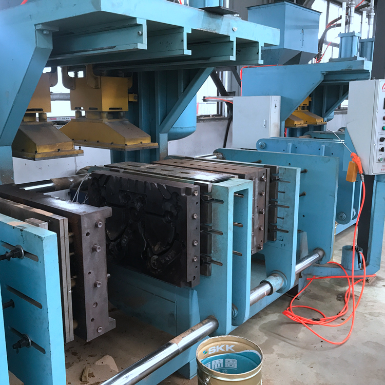 Casting sand shell forming machine