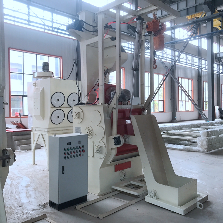 Steel crawler metal surface treatment machine